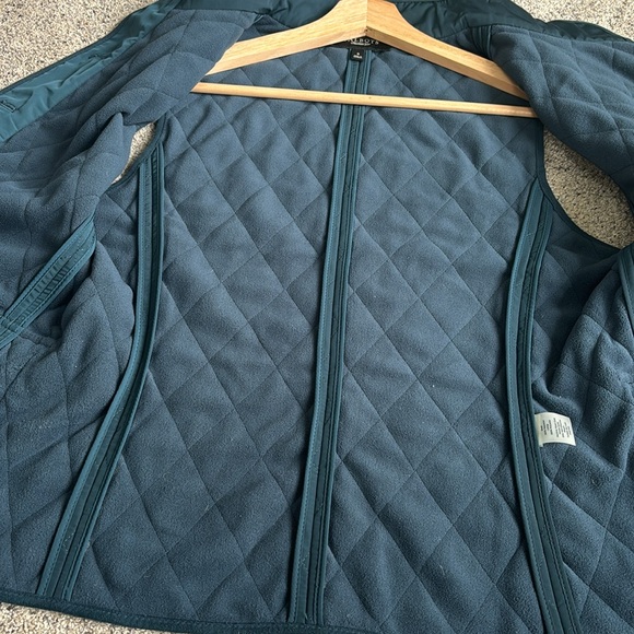 ✨Small Talbots Metallic Green/Blue Button Up Vest - Picture 7 of 8